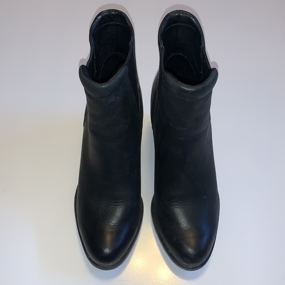 Sorel “Joan Uptown” Black Leather Chelsea Boots - Women’s Size 8 - Picture 4 of 8
